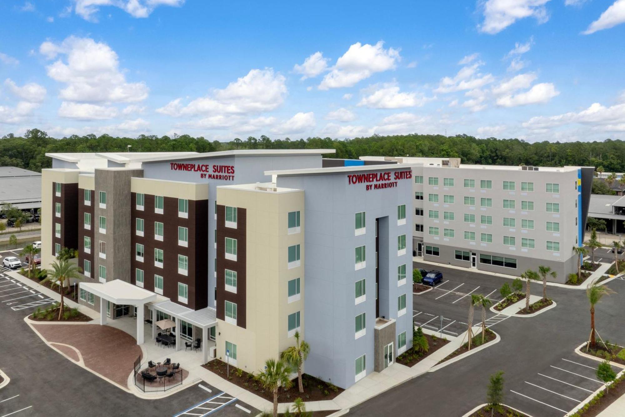 Hotel Towneplace Airport